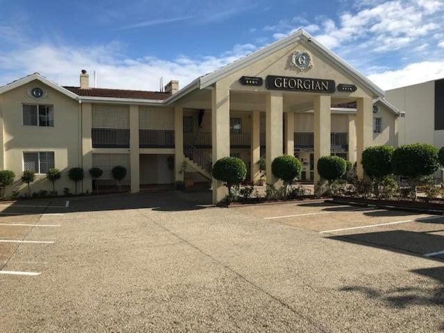 Albury Georgian Motel & Suites Экстерьер фото