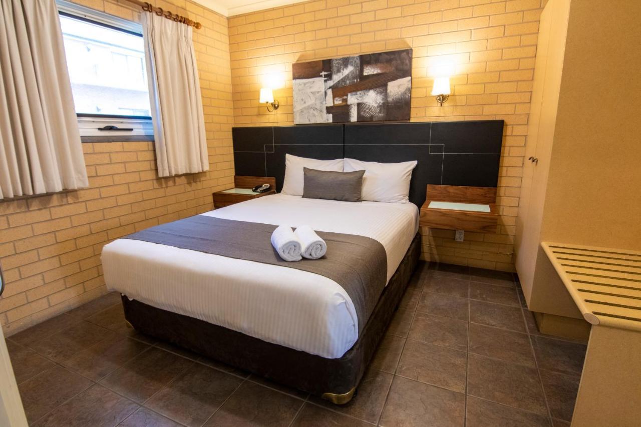 Albury Georgian Motel & Suites Экстерьер фото