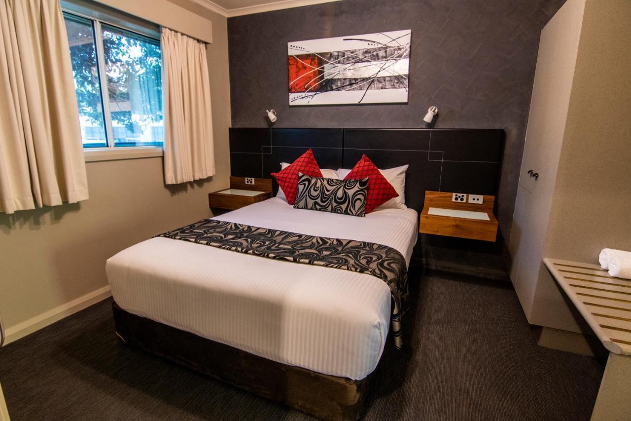 Albury Georgian Motel & Suites Экстерьер фото