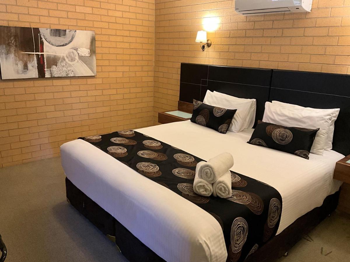 Albury Georgian Motel & Suites Экстерьер фото