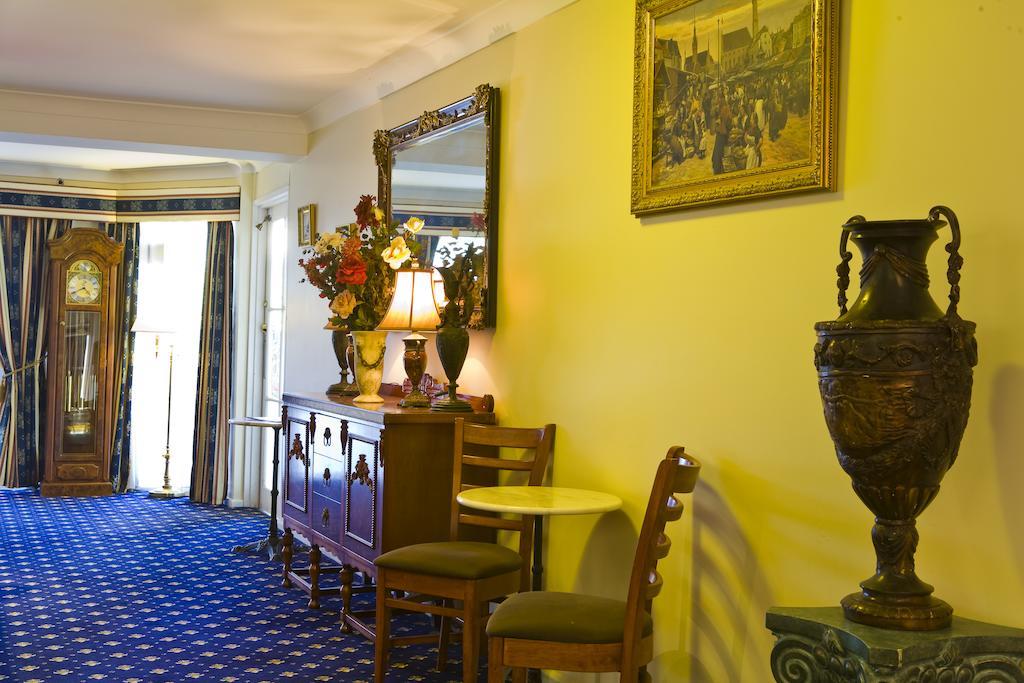 Albury Georgian Motel & Suites Экстерьер фото
